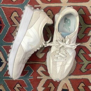 New Balance Women’s 327